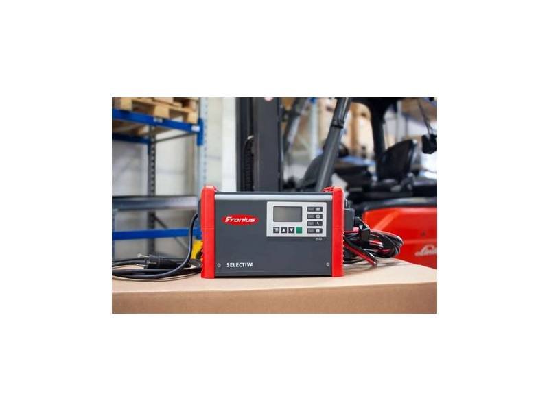 Batterieladegerät Fronius Selectiva Plus 80/140 D